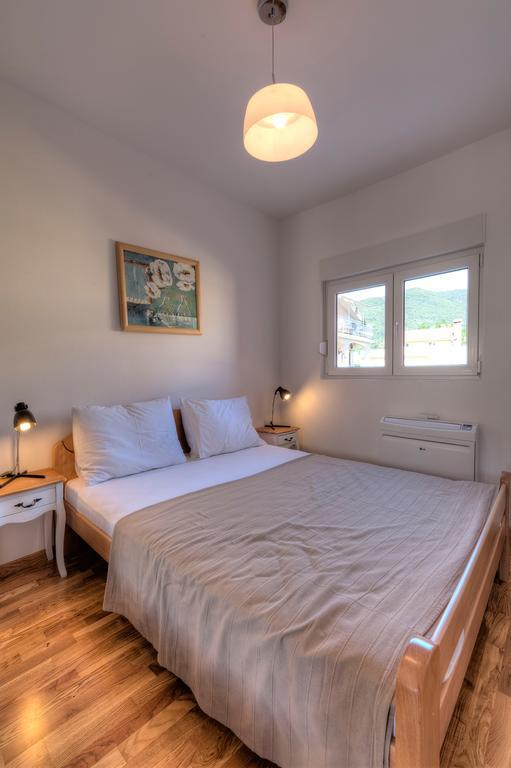 Apartments Delfin Тиват Экстерьер фото