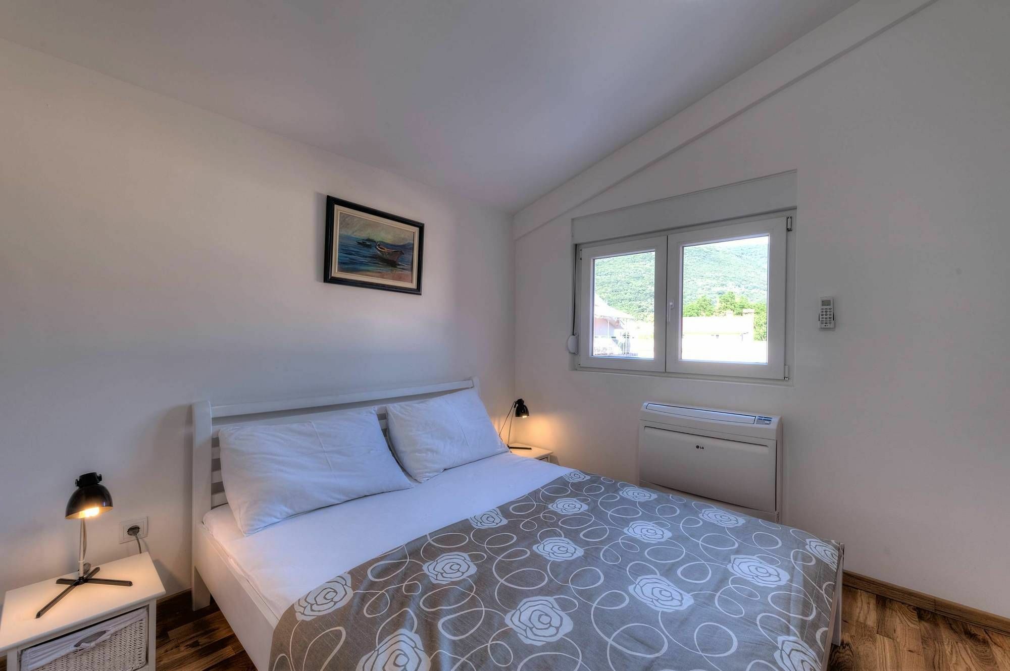 Apartments Delfin Тиват Экстерьер фото